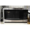 Image 1 : INSIGNIA MICROWAVE