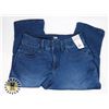 Image 1 : WOMENS 6M DENIM CAPRI SHORTS