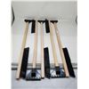 Image 2 : Wooden Handle Snow Brushes (5ct)
