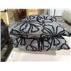 Image 3 : *NEW* Set of 2 Black & Grey Floral Print Decorative Throw Pillows