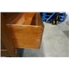 Image 8 : VINTAGE GLASS DOOR HUTCH/CHINA CABINET