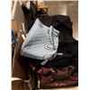 Image 2 : 4 PURSES AND 2 DUFFEL BAGS