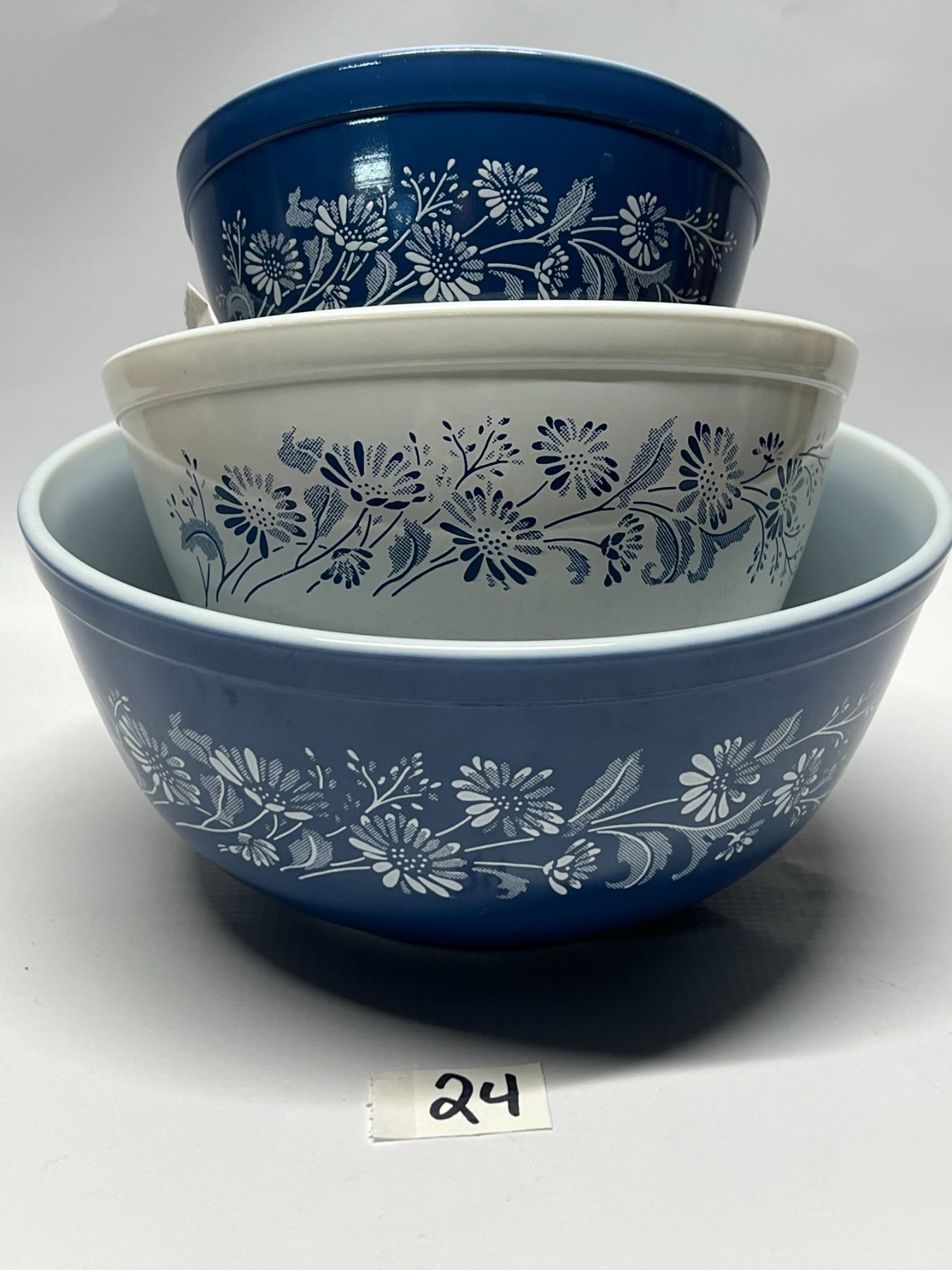 3 Vintage Pyrex Colonial Mist Nesting Mixing Bowls 750ML-2.5L