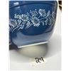 Image 2 : 3 Vintage Pyrex Colonial Mist Nesting Mixing Bowls 750ML-2.5L