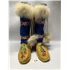 Image 1 : First Nations Beaded Footwear Mukluks - Foot Approx 10.5"x3.5" Height 14"