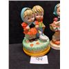 Image 2 : 2 Ceramic Figurines décor ornaments One is Musical Japan Appr: 6.5"