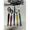 Image 2 : 20 Pcs Memphis Style Plastic Stainless Cutlery Set 4 Of each