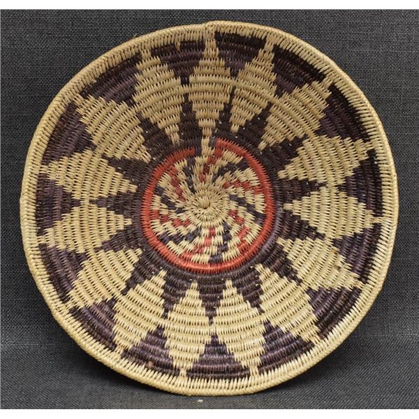 NAVAJO INDIAN BASKET (RALPH GREY)