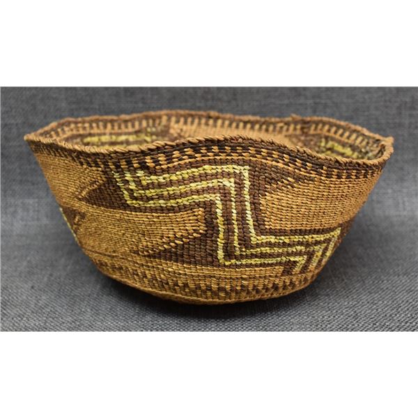 KLAMATH INDIAN BASKETRY BOWL