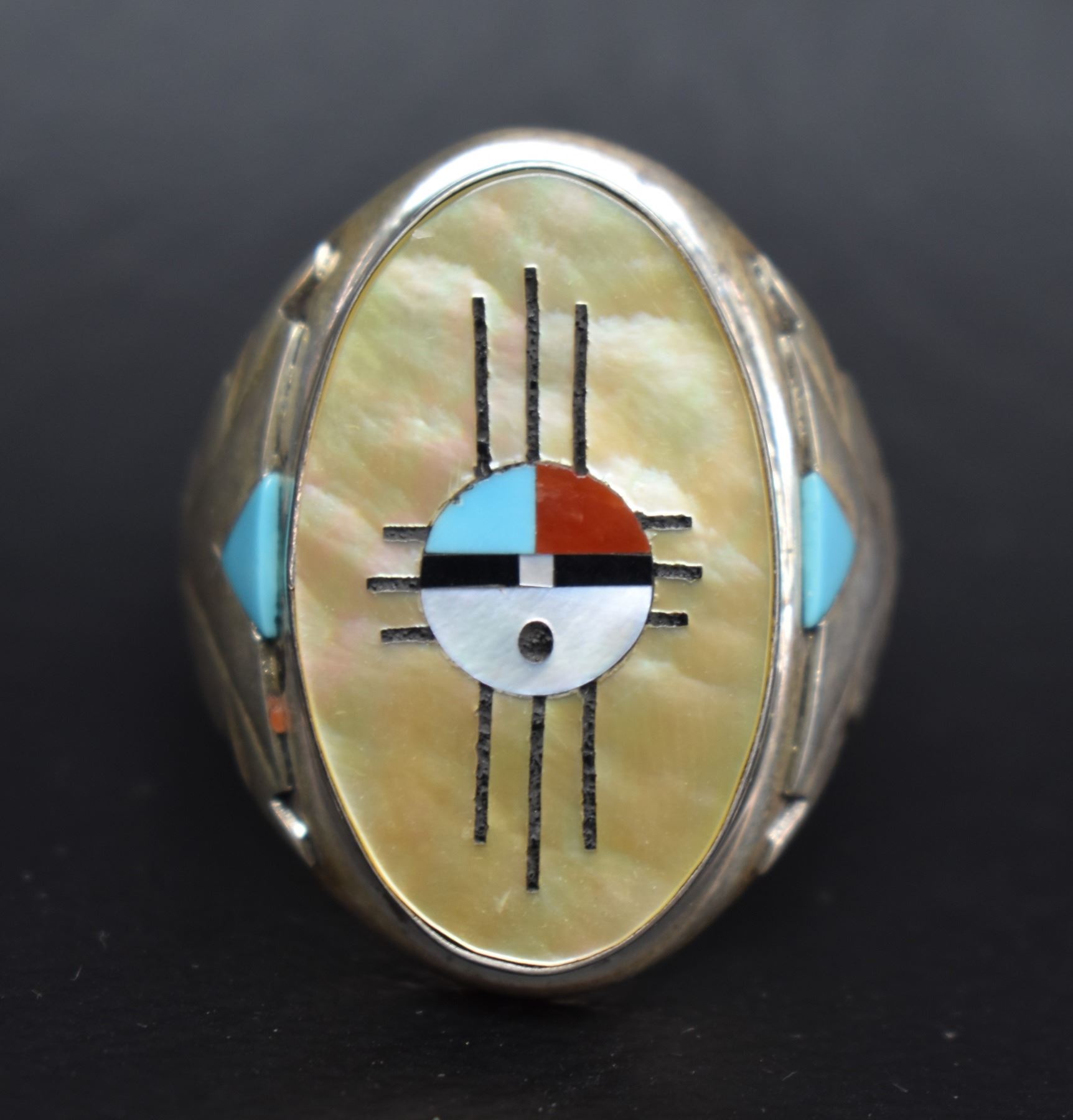 Indigious Nice Rings NAVAJO INDIAN RING