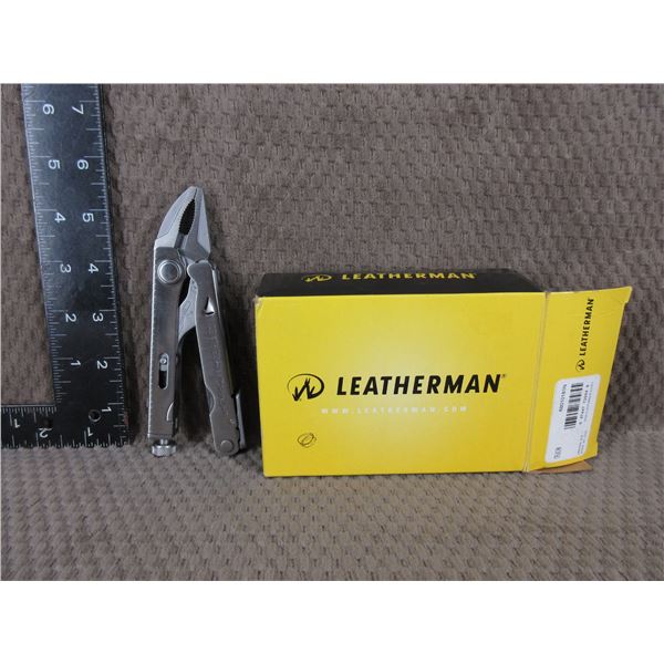 NEW - Leatherman Super Tool 300