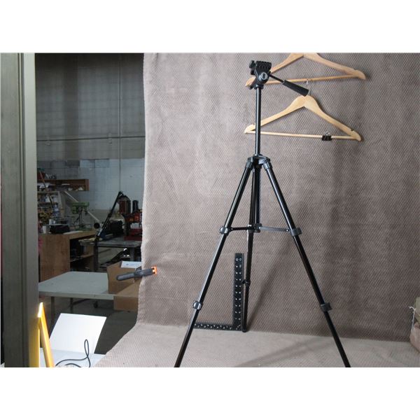 Bushnell Tripod 13.5" - 36" Tall