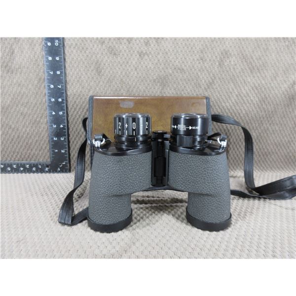 Bushnell 7 x 35mm Instafocus Binoculars - With Case