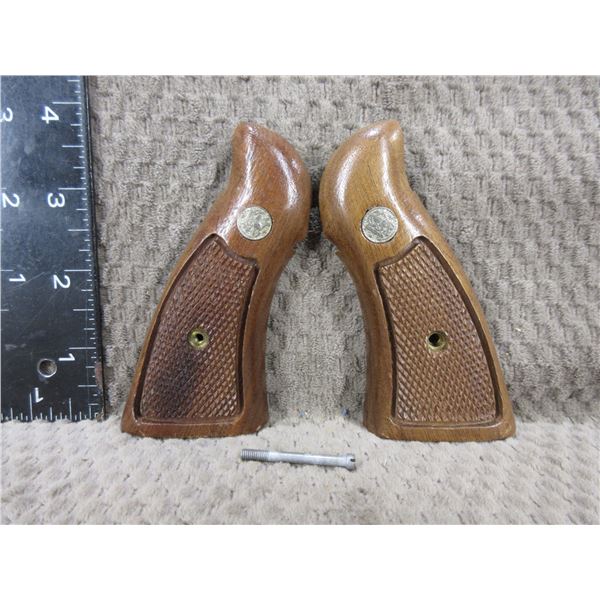 Smith & Wesson Grip - Small Frame