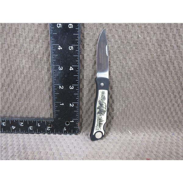 NEW - S & W Folding Knife - Grizzly Bear