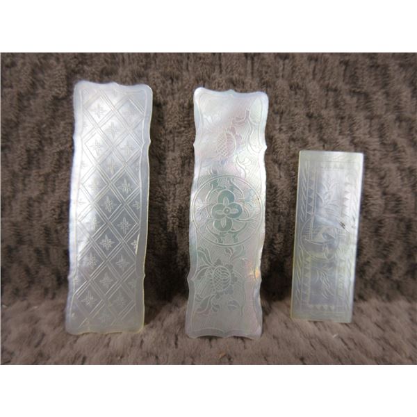 3 Majong Markers in Mother Of Pearl