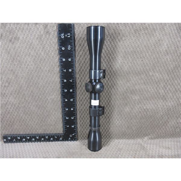 Weaver Marksman 4X Scope - With Rings - Appears Clear