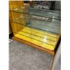 Image 2 : Lighted Display Case