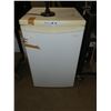 Image 1 : Danby Mini Fridge