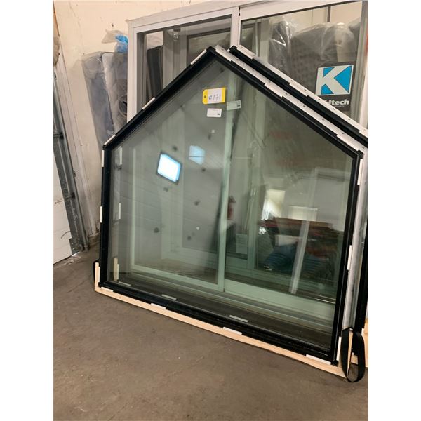 2 Big Bay Windows