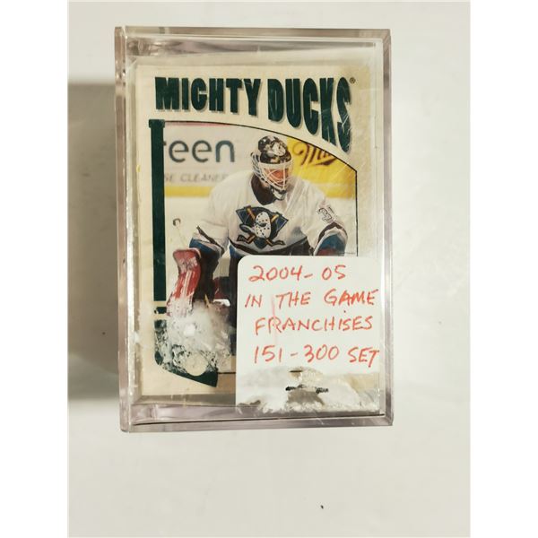 2004-05 IN THE GAME FRANCHISES SET 2