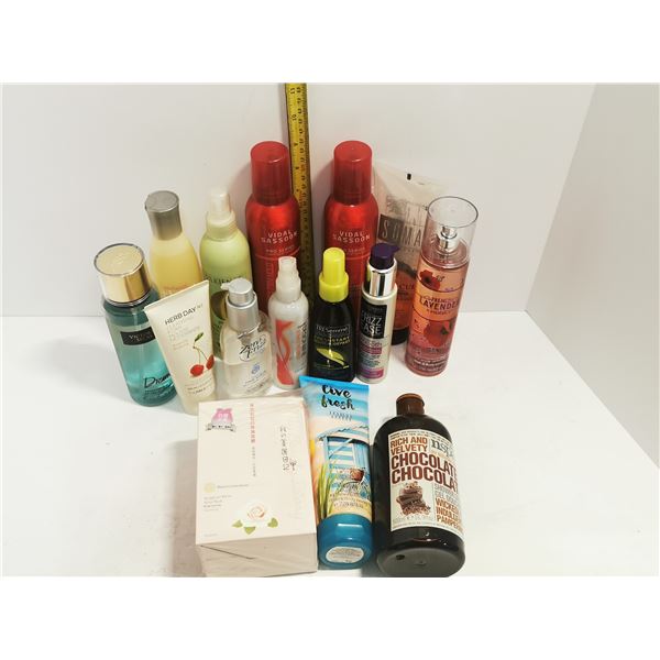 LOT OF WOMENS BEAUTY PROUCTS FULL AND USED