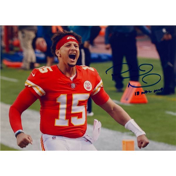 Autograph Signed Patrick Mahomes Photo