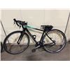 Image 1 : NORCO ORYX CROSSRIDE BLACK 10 SPEED TOUR STYLE BIKE