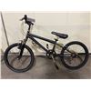 Image 1 : NAKAMURA BLACK 6 SPEED FRONT SUSPENSION KIDS MOUNTAIN BIKE