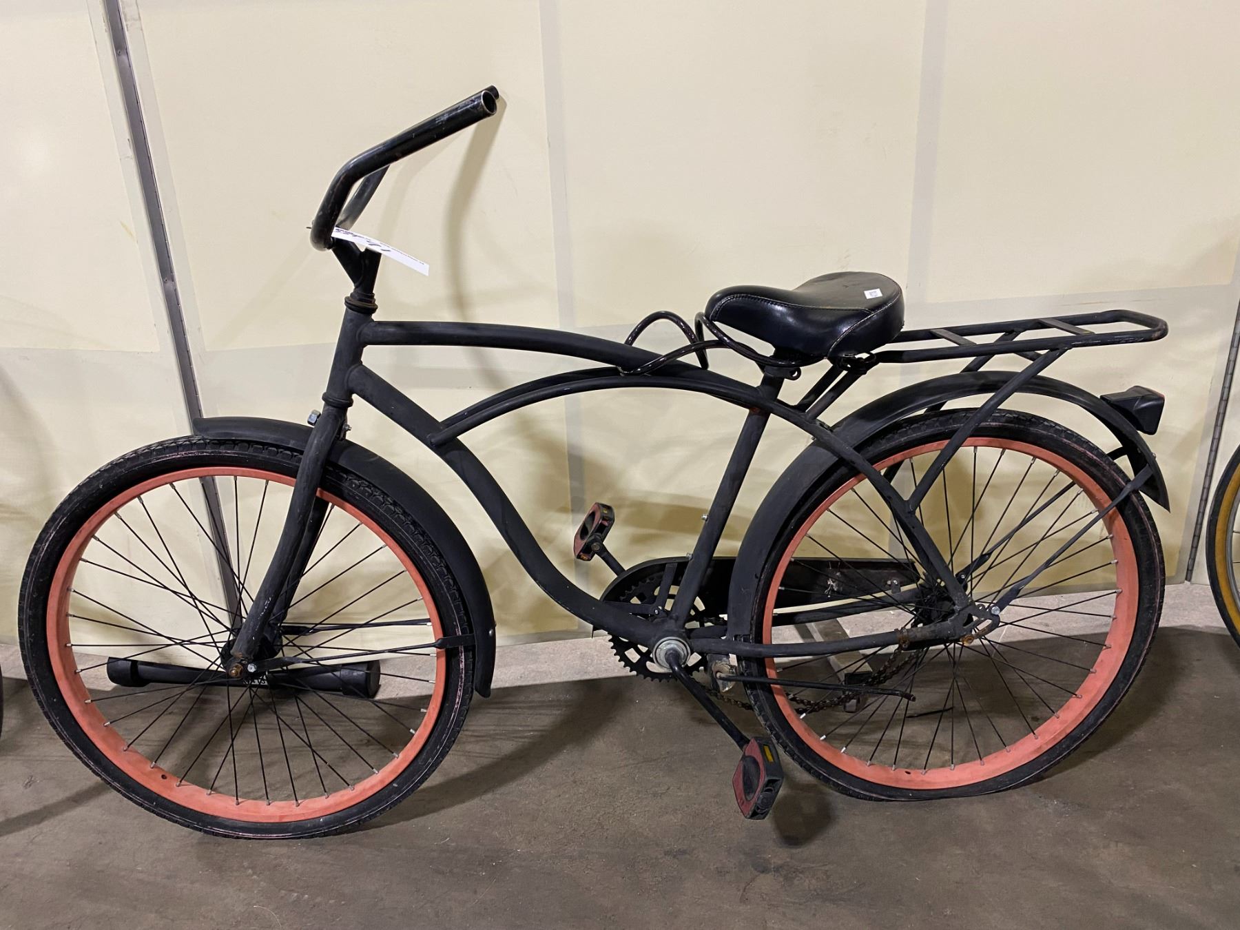 2 BIKES: BLACK HUFFY SINGLE SPEED CRUISER BIKE & RED HATTOFI SINGLE ...