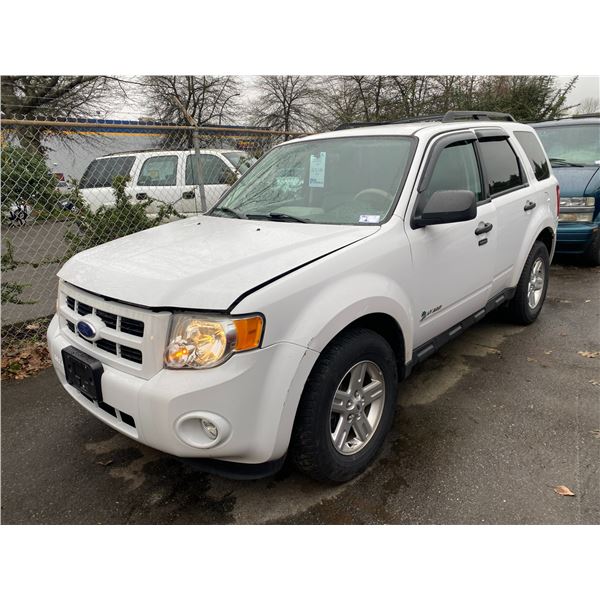2011 FORD ESCAPE HYBRID, 4DR SUV, WHITE, VIN # 1FMCU5K33BKC15025