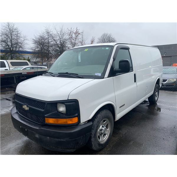 *TOW* 2003 CHEVROLET EXPRESS 2500, 3DR CARGO VAN, WHITE, VIN # 1GCFG25X431122740
