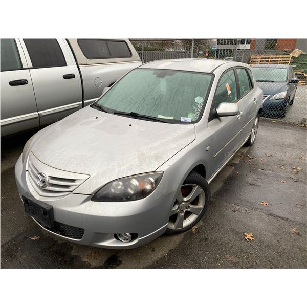 *TOW* 2004 MAZDA 3 , 4DR HATCH BACK, GREY, VIN# JM1BK143241108164