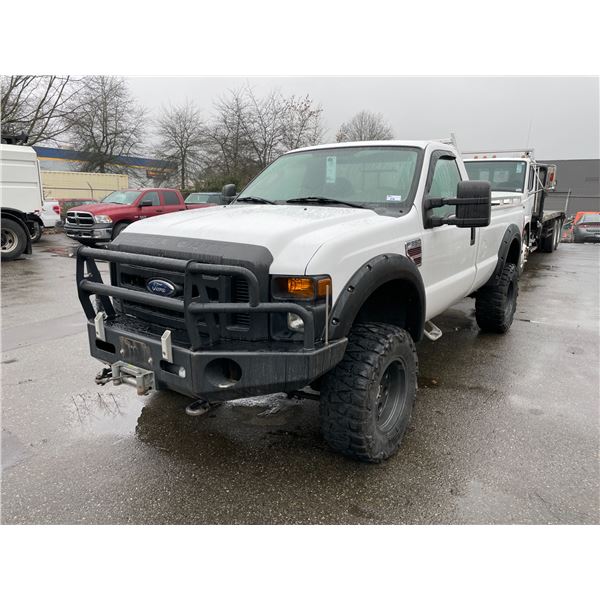 2008 FORD F-350 SUPERDUTY XL, 2DR PU, WHITE, VIN # 1FTWF31R98EB41638