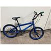 Image 2 : HUFFY BLUE SINGLE SPEED BMX BIKE