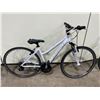 Image 2 : GHOST PANAMAO X2 WHITE 21 SPEED FRONT SUSPENSION HYBRID STYLE BIKE