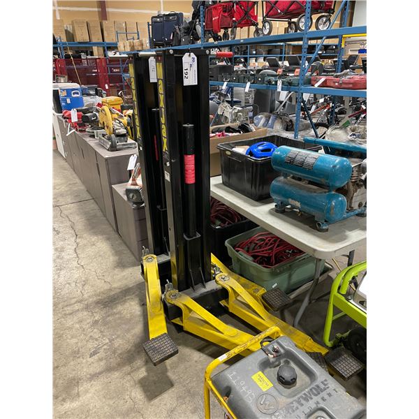 PAIR OF DANNMAR EQUIPMENT MAXJAX PORTABLE HYDRAULIC 6000LBS CAPACITY 2 POINT VEHICLE HOISTS