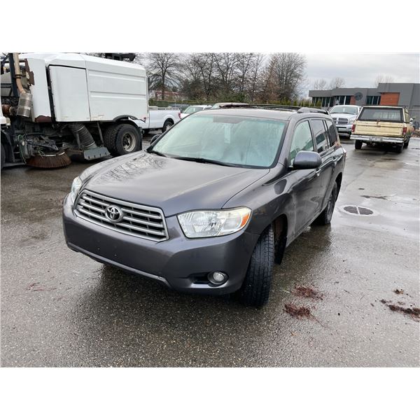 2008 TOYOTA HIGHLANDER 4WD, 4DR SUV, GREY, VIN # JTEES44A282008302