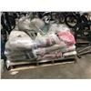 Image 1 : PALLET OF ASSORTED STYLES / COLOR PAVER JOINT SAND