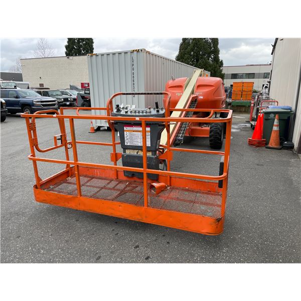 2008 JLG 400S 2 STAGE PNEUMATIC TIRE TELESCOPING 3 PERSON 1000 LBS CAPACITY DUAL FUEL GAS / PROPANE