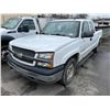 Image 1 : 2004 CHEVROLET SILVERADO, 2DR EXT CAB PU, WHITE, VIN # 1GCEK19T64E345576