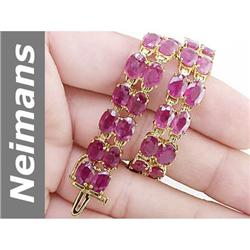 38 ct Ruby Bracelet 14kt Gold