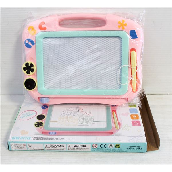 CHILDS MULTI COLORED DRAWING TABLET