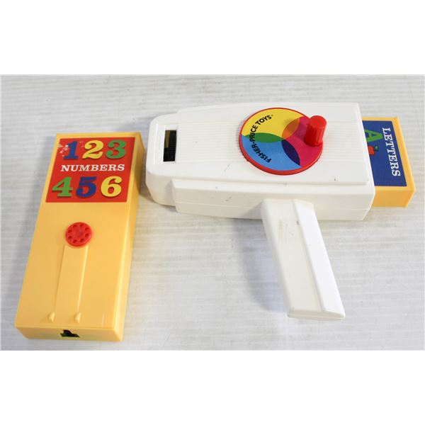 VINTAGE FISHER PRICE MOVIE VIEWER