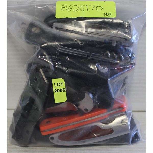 BAG OF ASSORTED POCKET KNIVES