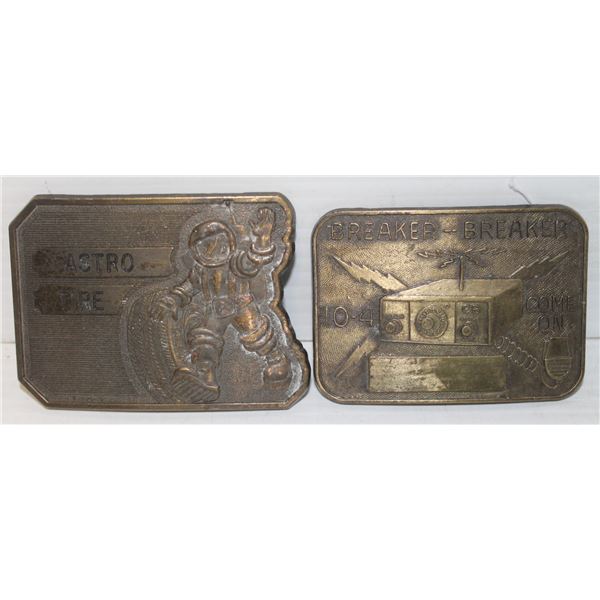 LOT OF 2 BELT BUCKLES