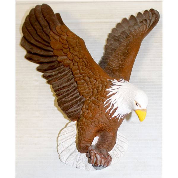 CERAMIC EAGLE WALL HANGING