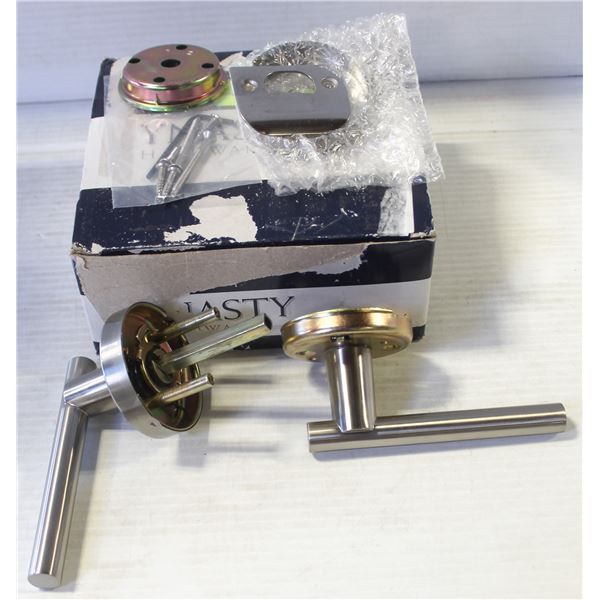 DYNASTY DOOR HANDLE SET