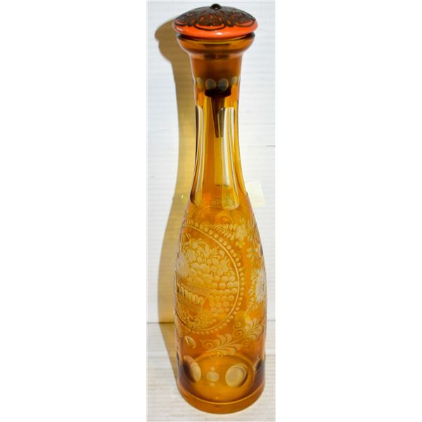 ANTIQUE ETCHED AMBER GLASS DECANTER WITH STOPPER