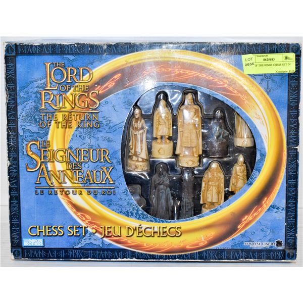 LORD OF THE RINGS CHESS SET IN BOX